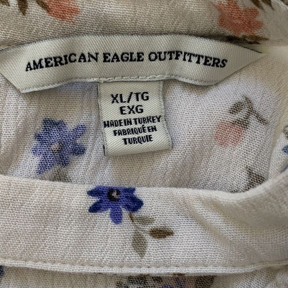 American Eagle Cream Floral Long Sleeved Ruffled Crepe Rayon Keyhole Top Sz XL - Picture 10 of 11